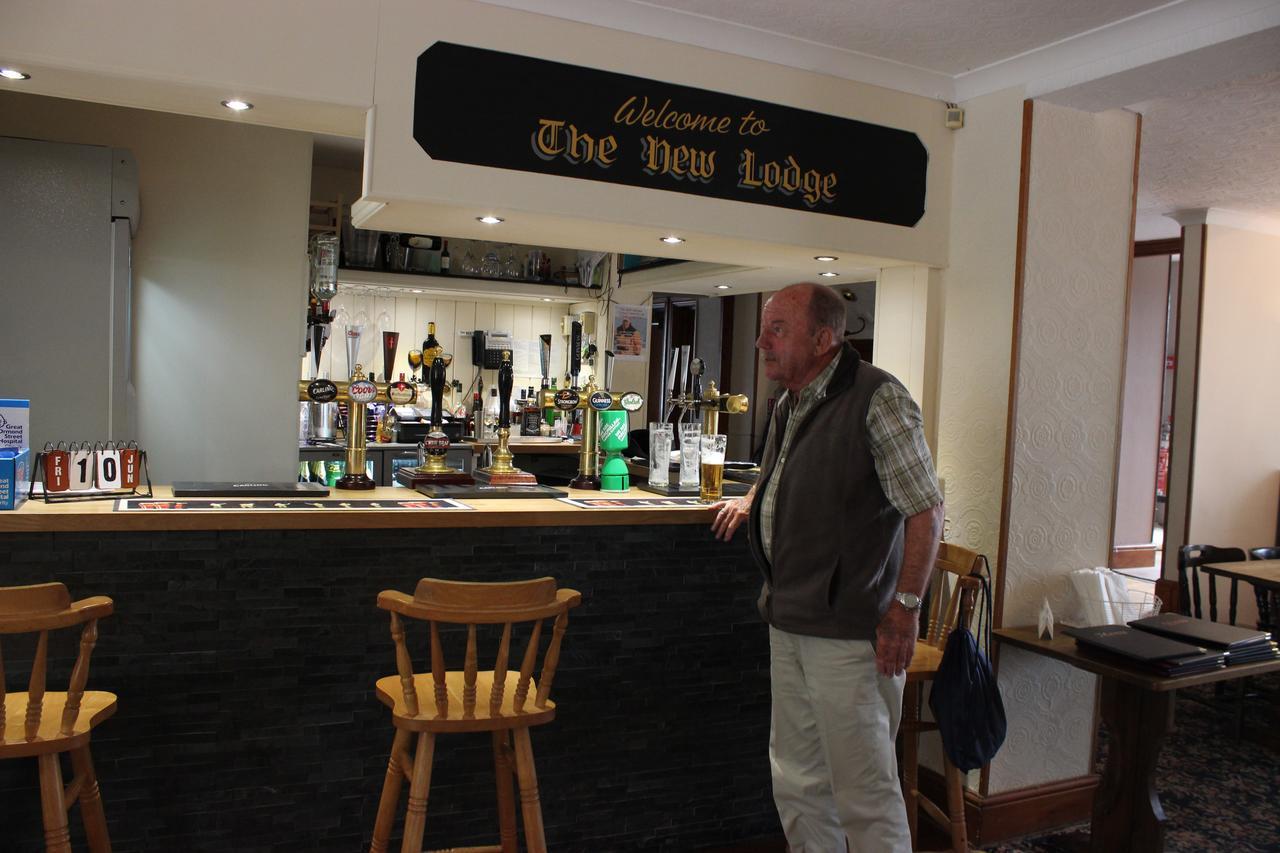 The New Lodge Pontardawe Eksteriør billede