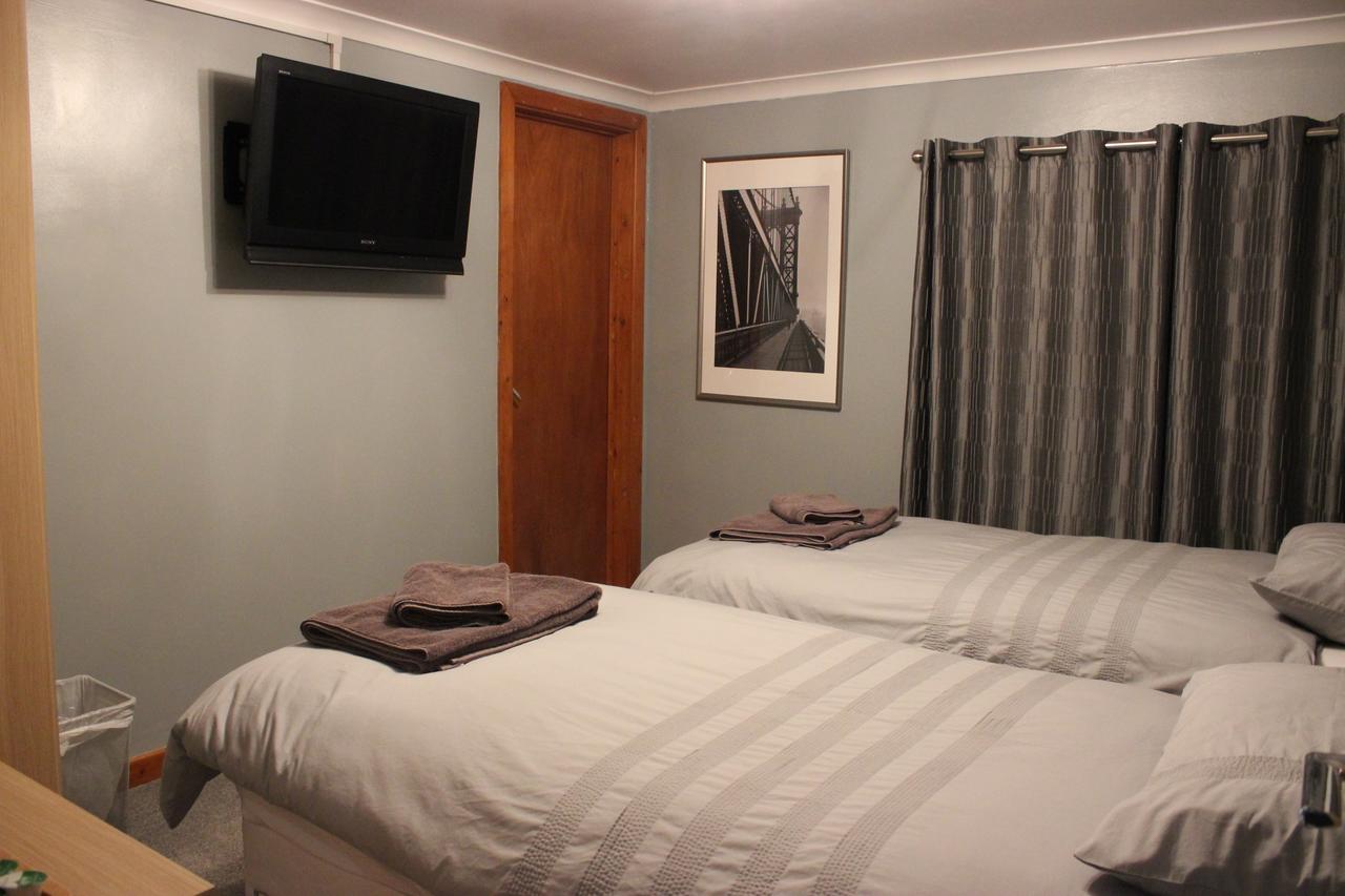The New Lodge Pontardawe Eksteriør billede